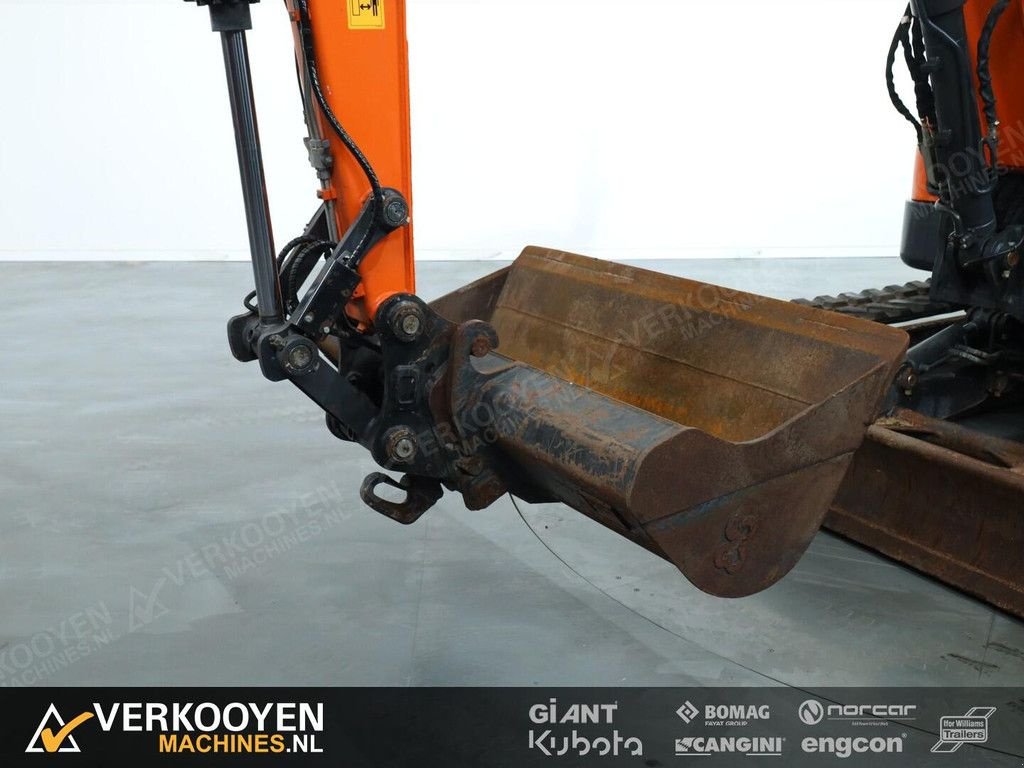 Minibagger of the type Doosan DX80R + Topcon GPS X53i 3D GPS systeem, Gebrauchtmaschine in Vessem (Picture 10)