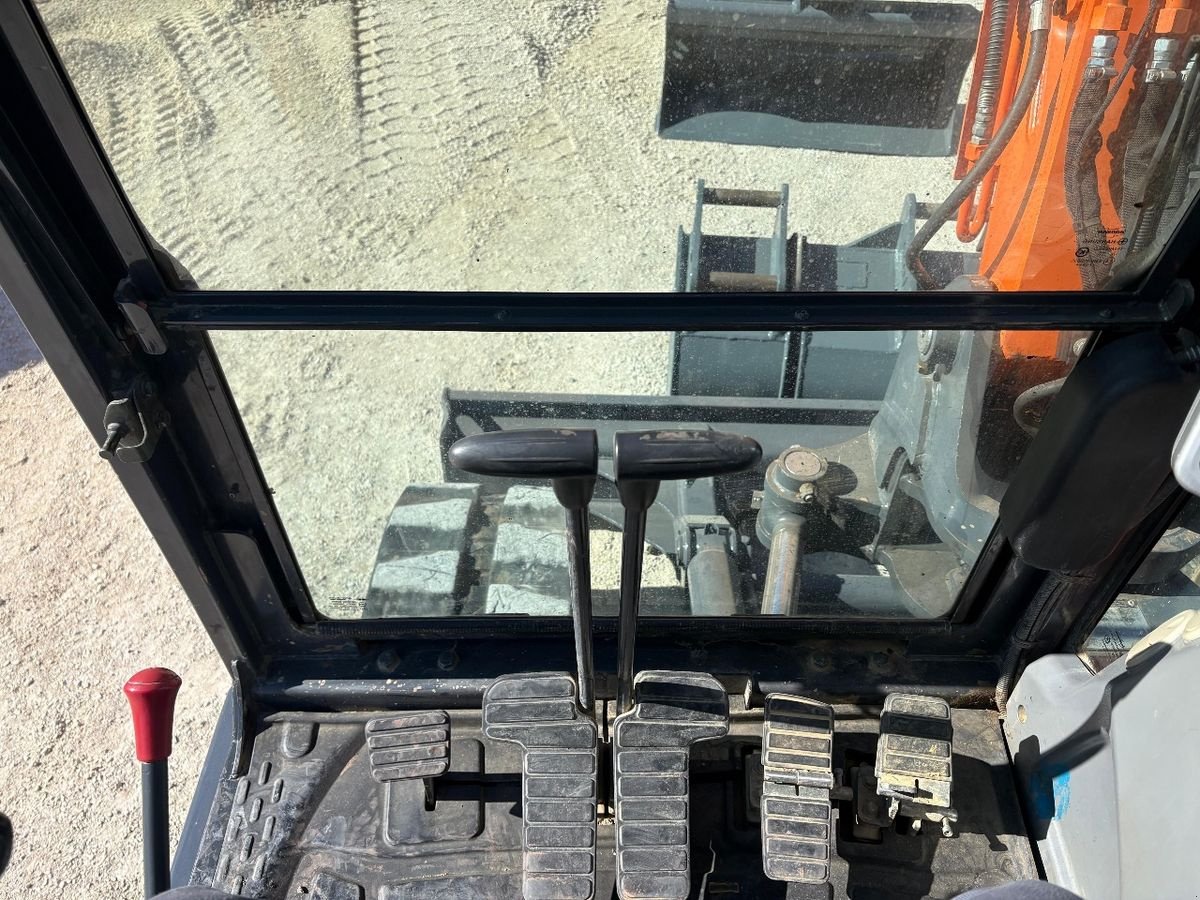 Minibagger от тип Doosan DX80R, Gebrauchtmaschine в Gabersdorf (Снимка 12)