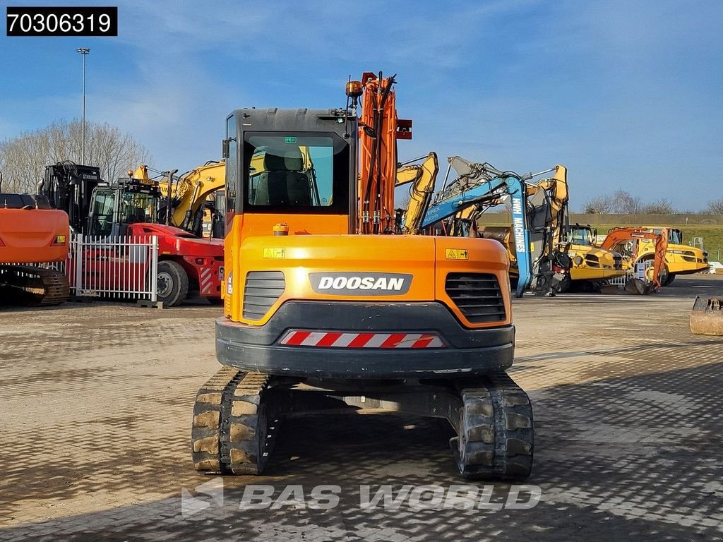 Minibagger van het type Doosan DX85 R-3 A/C - 3 Buckets, Gebrauchtmaschine in Veghel (Foto 7)
