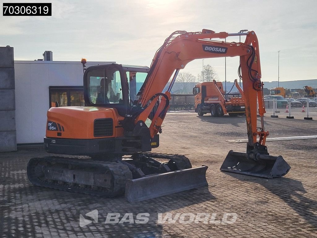 Minibagger van het type Doosan DX85 R-3 A/C - 3 Buckets, Gebrauchtmaschine in Veghel (Foto 11)