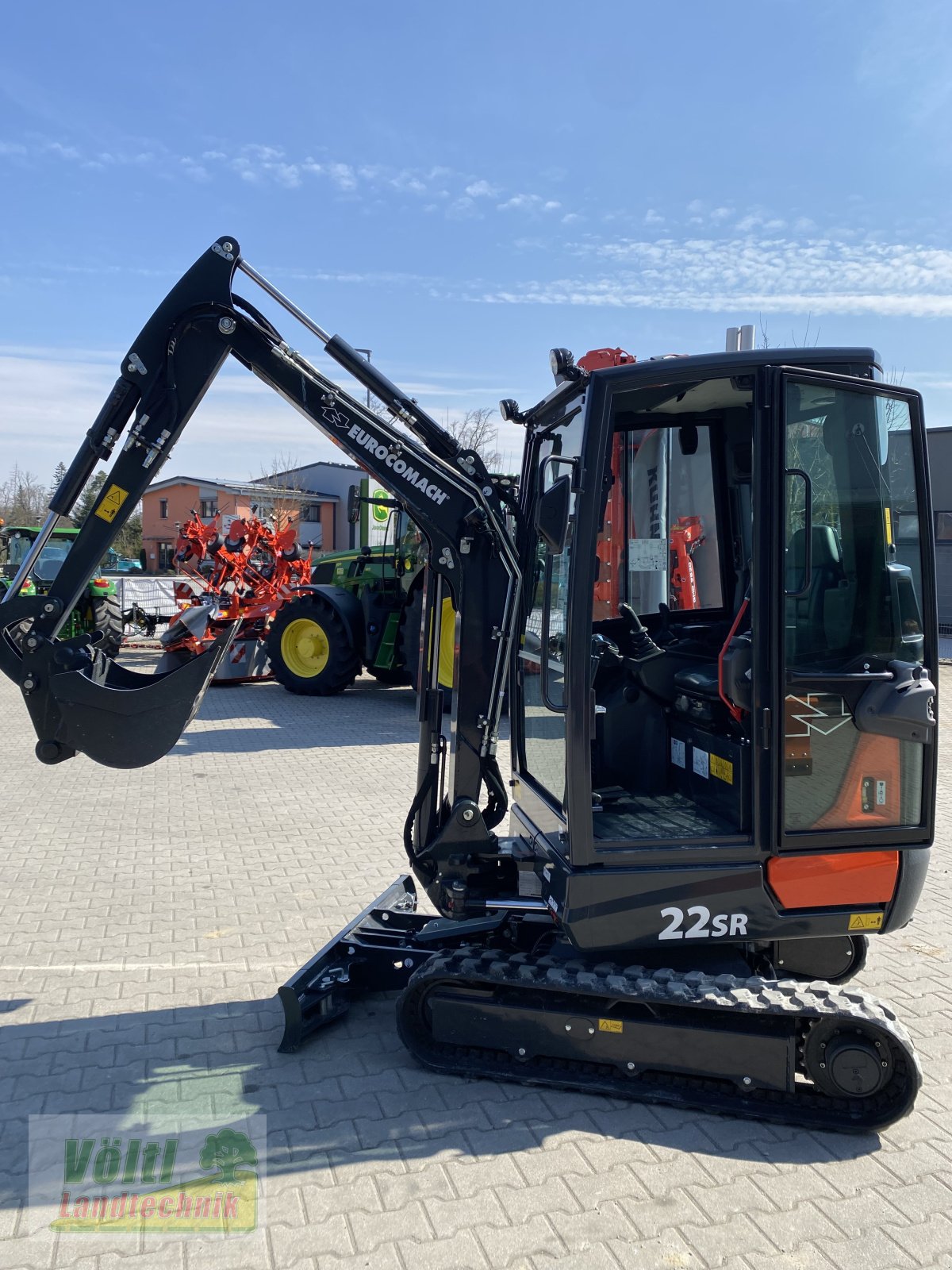 Minibagger des Typs Eurocomach 22SR, Neumaschine in Hutthurm bei Passau (Bild 5)