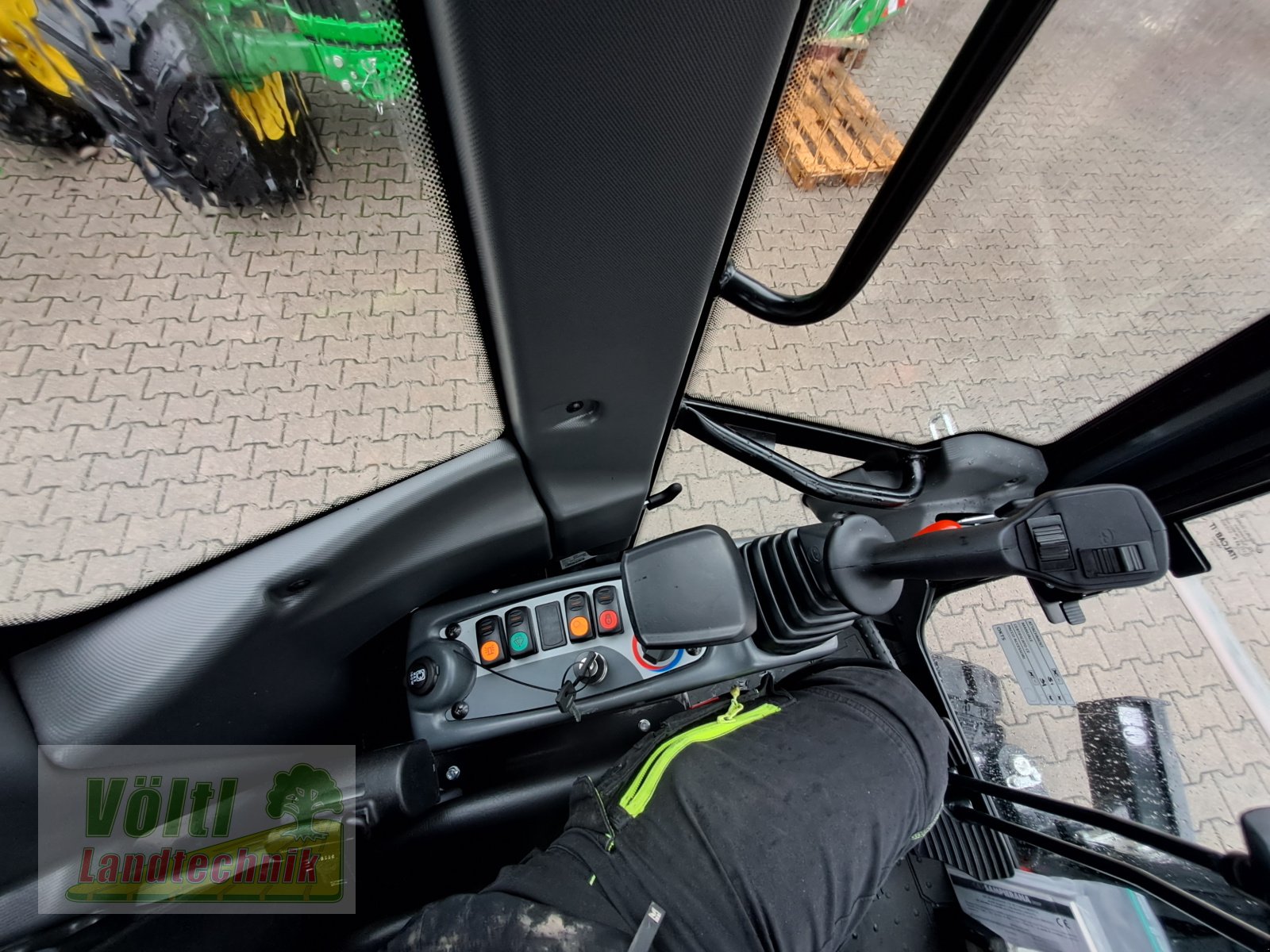 Minibagger des Typs Eurocomach 28 ZT, Neumaschine in Hutthurm bei Passau (Bild 12)