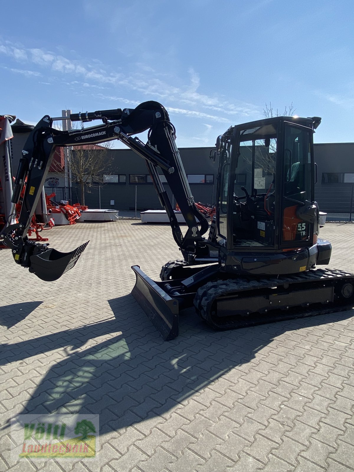 Minibagger des Typs Eurocomach 55TR, Neumaschine in Hutthurm bei Passau (Bild 1)
