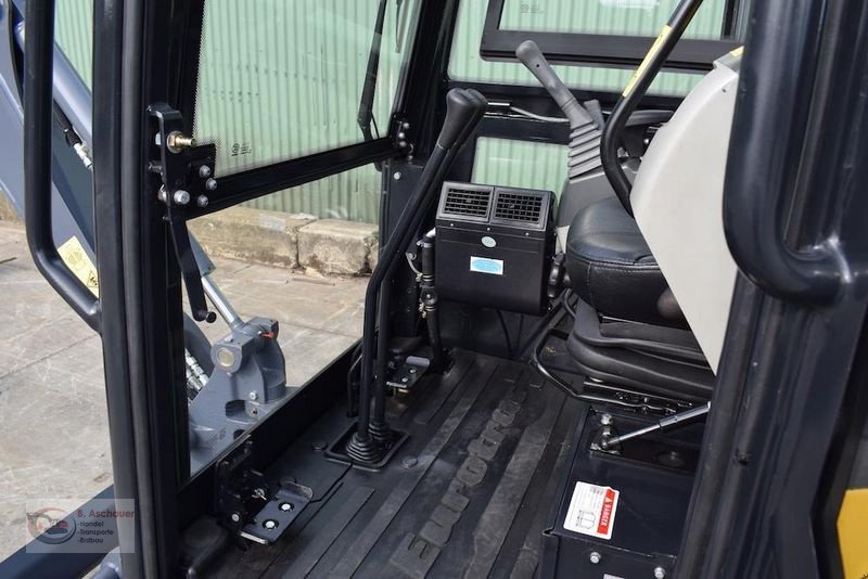 Minibagger of the type Eurotrac HE18, Neumaschine in Dimbach (Picture 7)