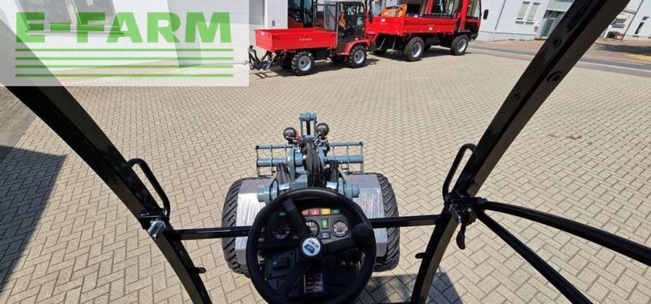 Minibagger typu GiANT g 2500 x-tra hd y, kompaktradlader mit euro-aufnahme, 2,4 t, niedriges hubgerüst, Gebrauchtmaschine v WALDKAPPEL-BISCHHAUSEN (Obrázek 12)