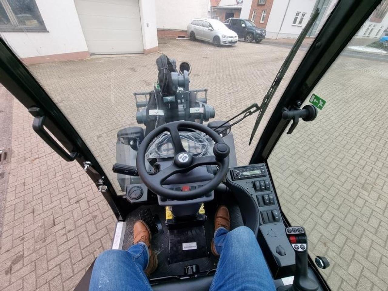 Minibagger del tipo GiANT g 2700 hd mit kabine und euro aufnamhe, Gebrauchtmaschine In WALDKAPPEL-BISCHHAUSEN (Immagine 10)