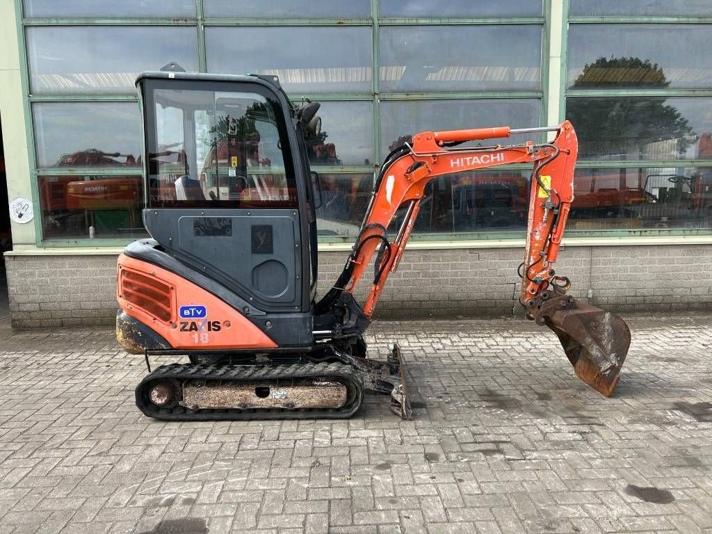 Minibagger del tipo Hitachi ZX 18-3 CLR, Gebrauchtmaschine In Roosendaal (Immagine 2)
