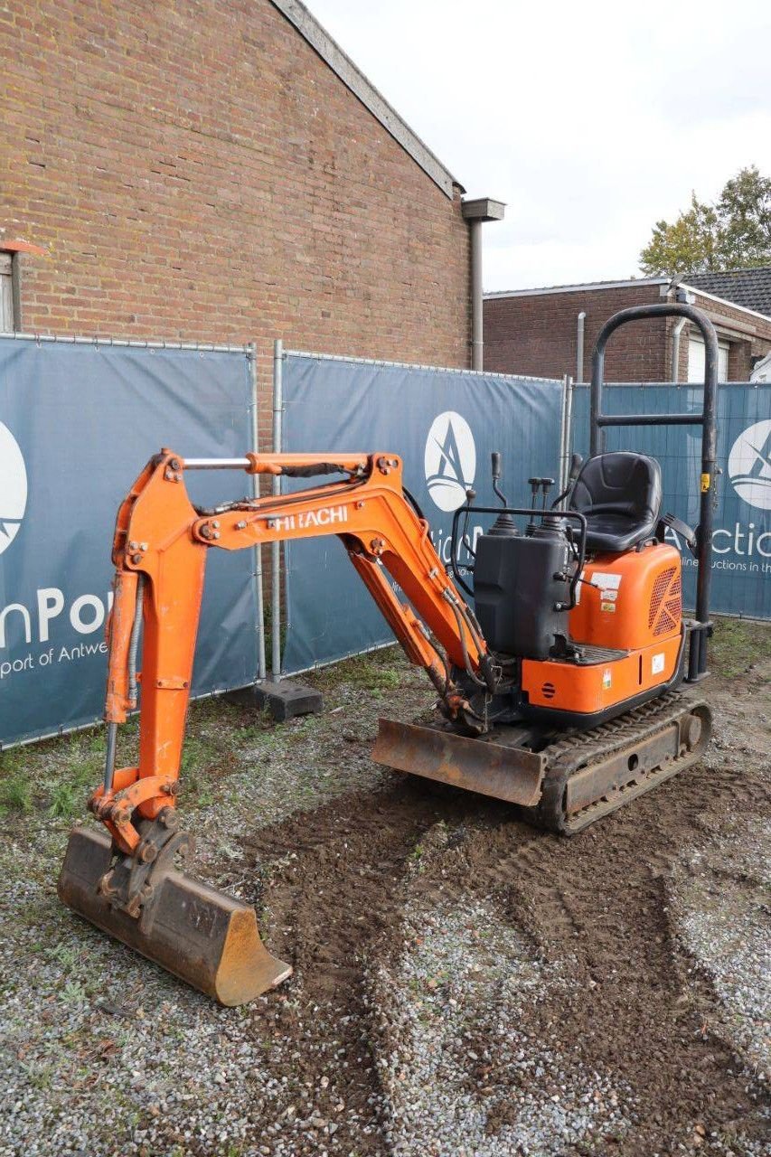 Minibagger typu Hitachi ZX10U-2 YSR, Gebrauchtmaschine v Antwerpen (Obrázek 10)