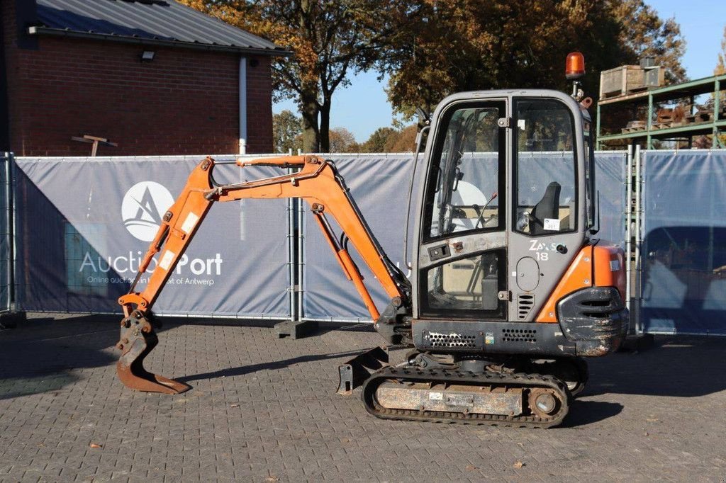 Minibagger Türe ait Hitachi ZX18 CLR, Gebrauchtmaschine içinde Antwerpen (resim 3)