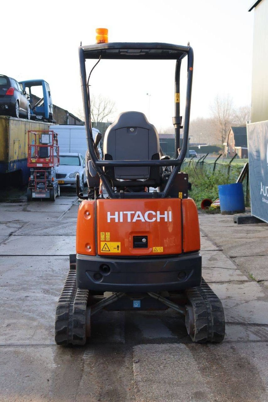 Minibagger des Typs Hitachi ZX19U-6, Gebrauchtmaschine in Antwerpen (Bild 5)