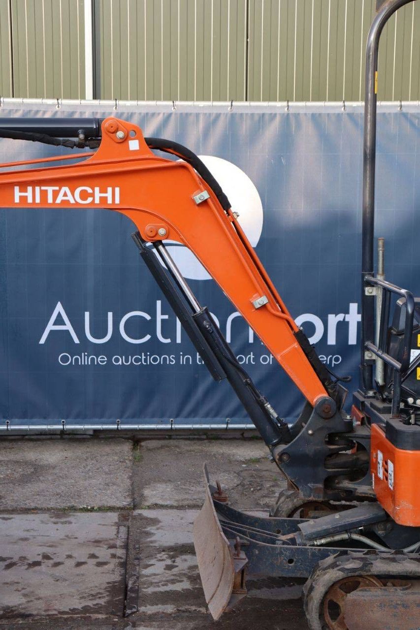 Minibagger des Typs Hitachi ZX19U-6, Gebrauchtmaschine in Antwerpen (Bild 11)