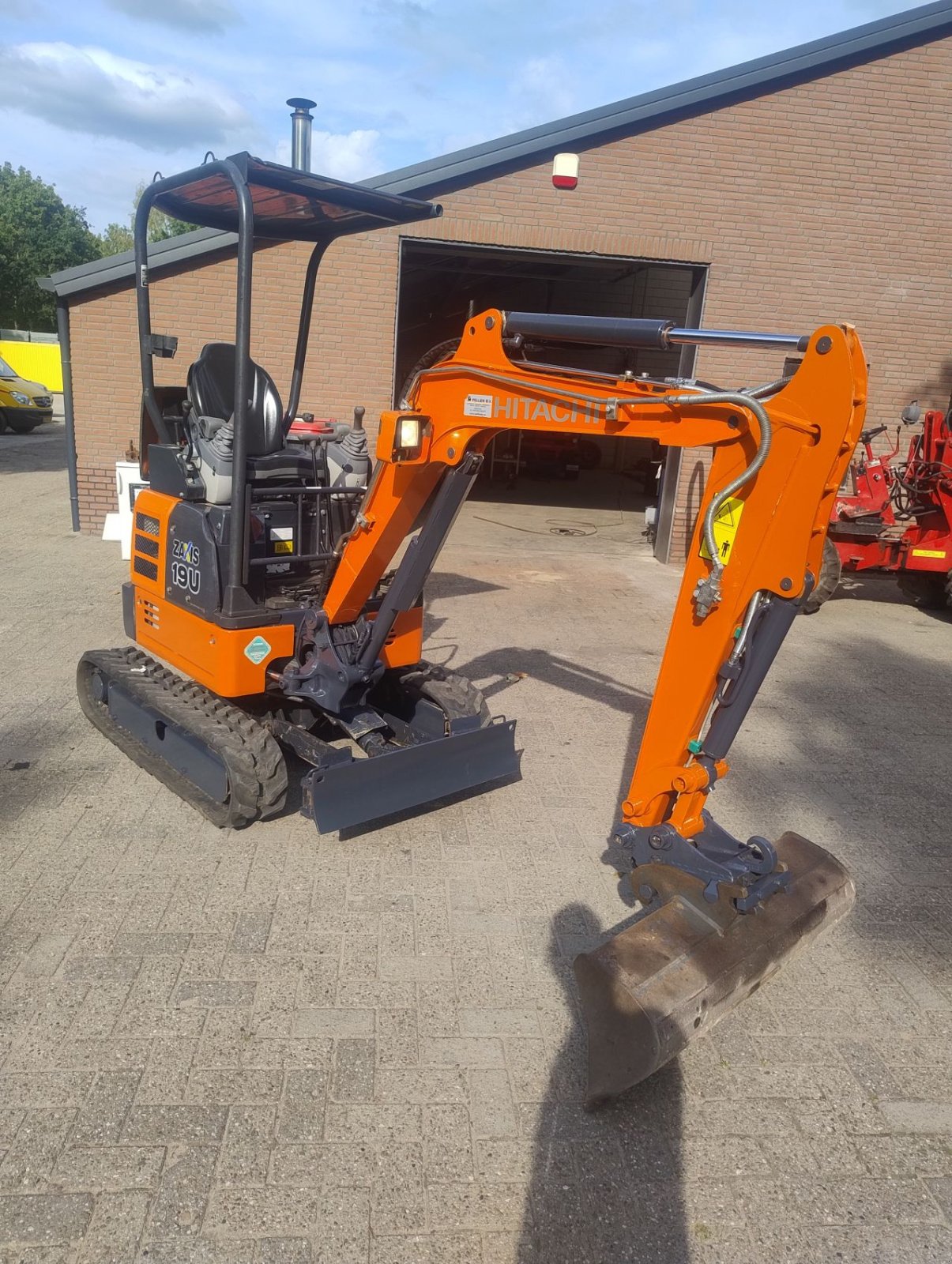 Minibagger del tipo Hitachi Zx19u, Gebrauchtmaschine en Veldhoven (Imagen 1)