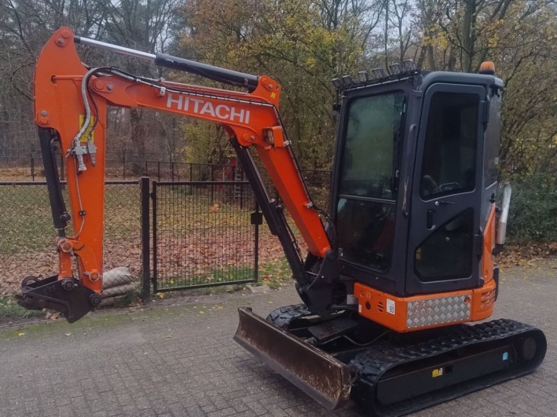 Minibagger des Typs Hitachi Zx26u-6, Gebrauchtmaschine in Veldhoven (Bild 1)