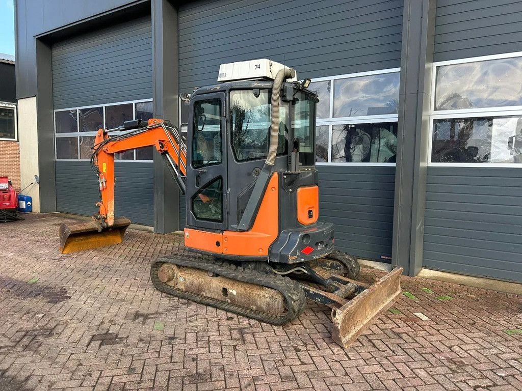 Minibagger типа Hitachi ZX38U-5A CLR, Gebrauchtmaschine в Barneveld (Фотография 4)