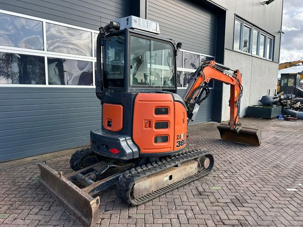 Minibagger типа Hitachi ZX38U-5A CLR, Gebrauchtmaschine в Barneveld (Фотография 3)