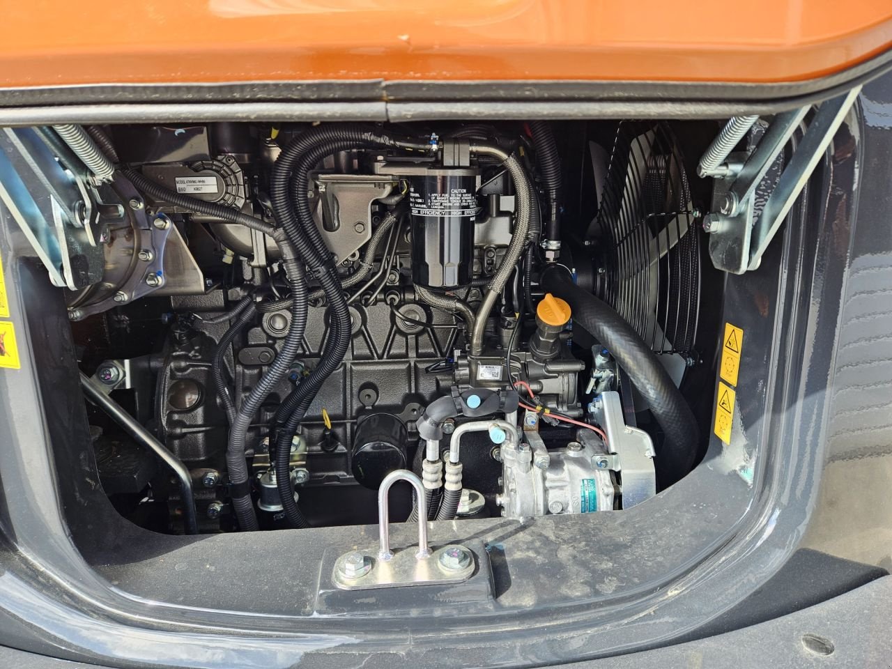 Minibagger des Typs Hitachi ZX65USB-6, Gebrauchtmaschine in Veldhoven (Bild 10)