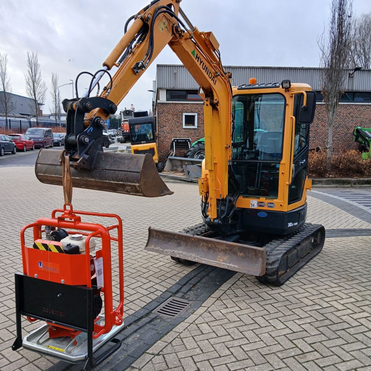 Minibagger van het type Hyundai 30Z, Gebrauchtmaschine in Alblasserdam (Foto 3)