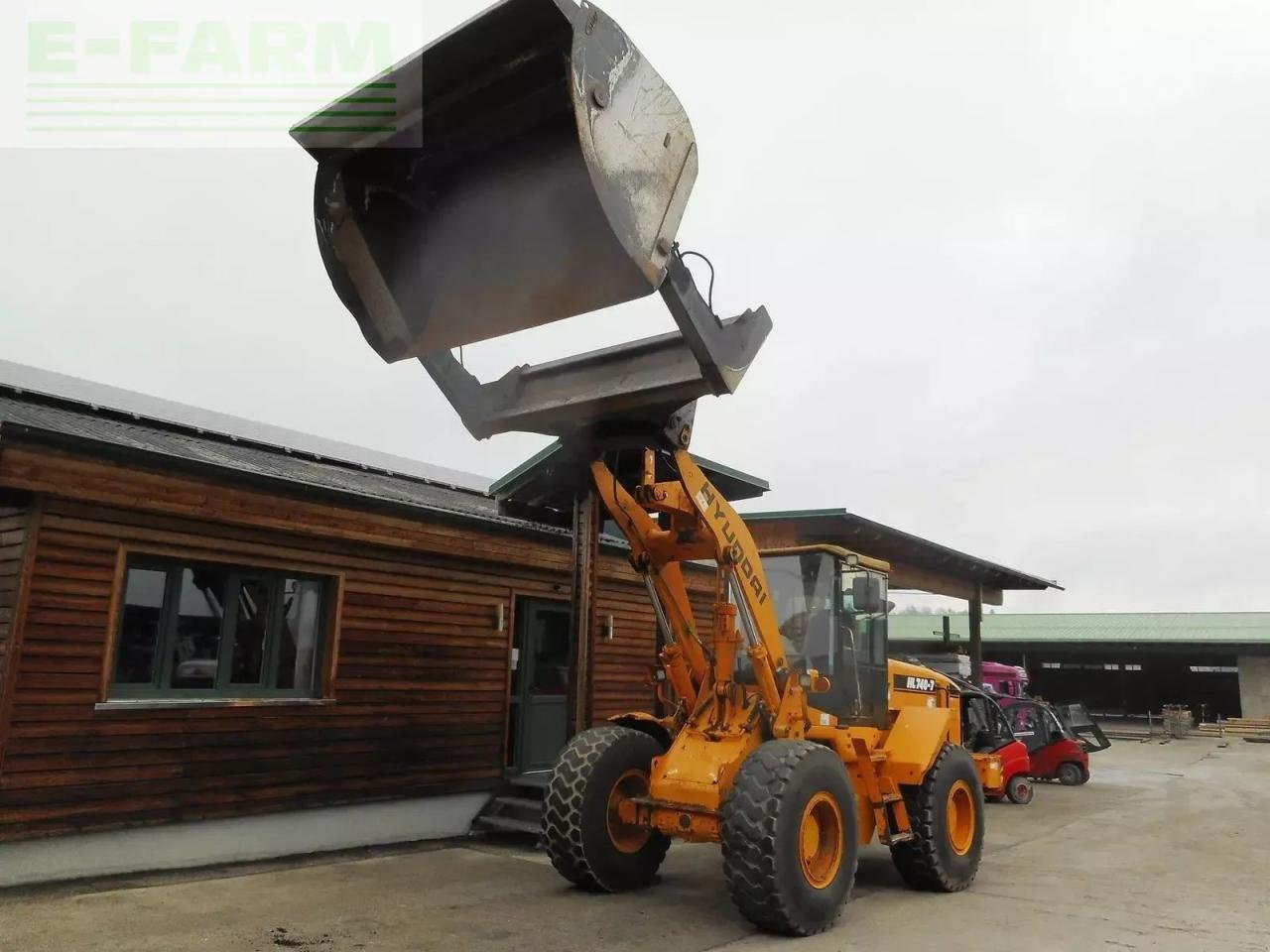 Minibagger typu Hyundai hl740-7 mit hochkippschaufel u. volvo sw, Gebrauchtmaschine v ST. NIKOLAI/DR. (Obrázek 20)