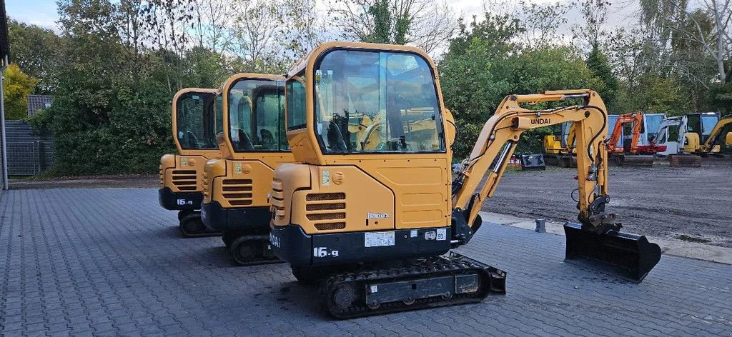 Minibagger des Typs Hyundai R16-9, Gebrauchtmaschine in Scharsterbrug (Bild 4)