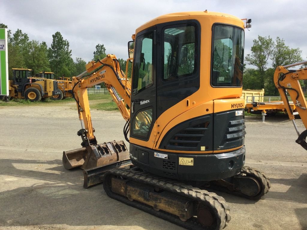 Minibagger typu Hyundai R25 Z9AK, Gebrauchtmaschine v L'ISLE JOURDAIN (Obrázok 3)