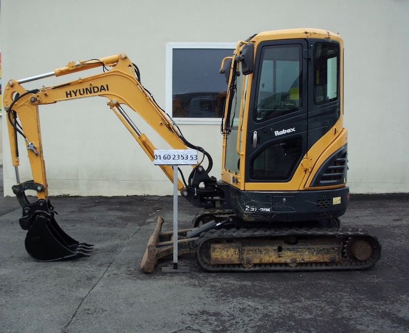 Minibagger типа Hyundai ROBEX 25Z 9AK, Gebrauchtmaschine в St Cyr/Morin (Фотография 3)