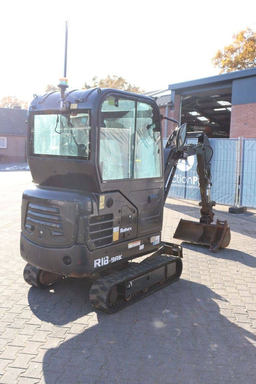 Minibagger tip Hyundai Robex R18-9AK, Gebrauchtmaschine in Antwerpen (Poză 7)