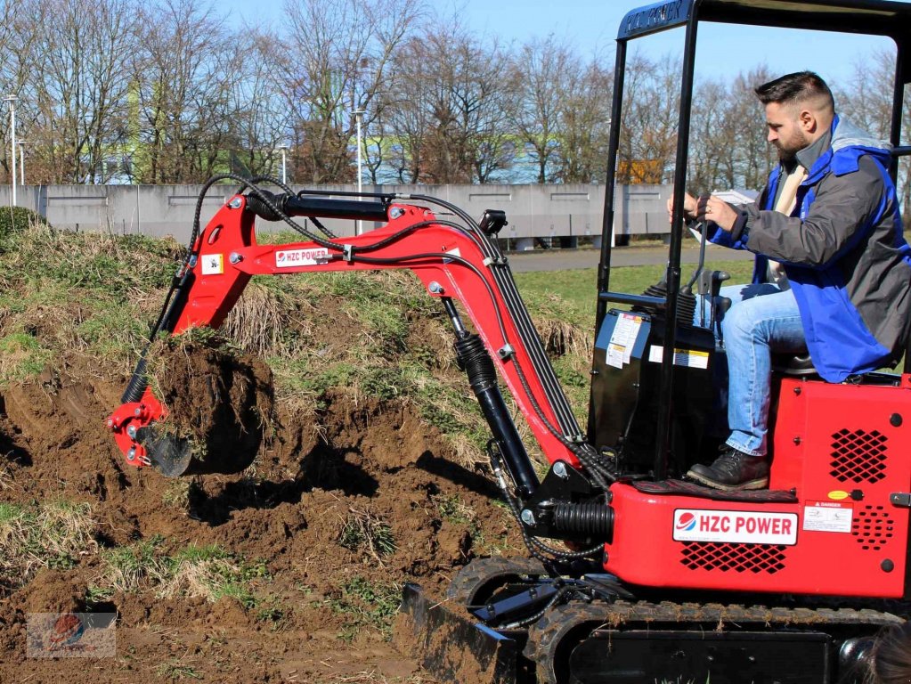 Minibagger типа HZC Power BKB851K Minibbager mit verstellbarem Fahrwerk und Schwenkarm, Neumaschine в Brandenburg - Werder (Havel) (Фотография 9)