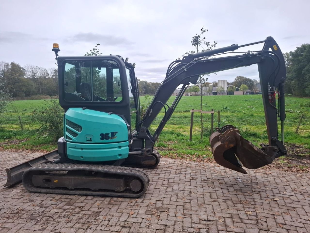 Minibagger типа IHI 35V4, Gebrauchtmaschine в Terschuur (Фотография 4)