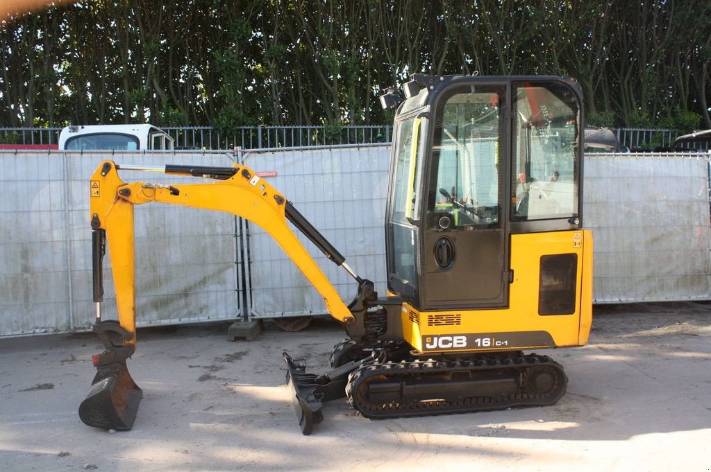 Minibagger tip JCB 16C-1 T3, Gebrauchtmaschine in Antwerpen (Poză 1)