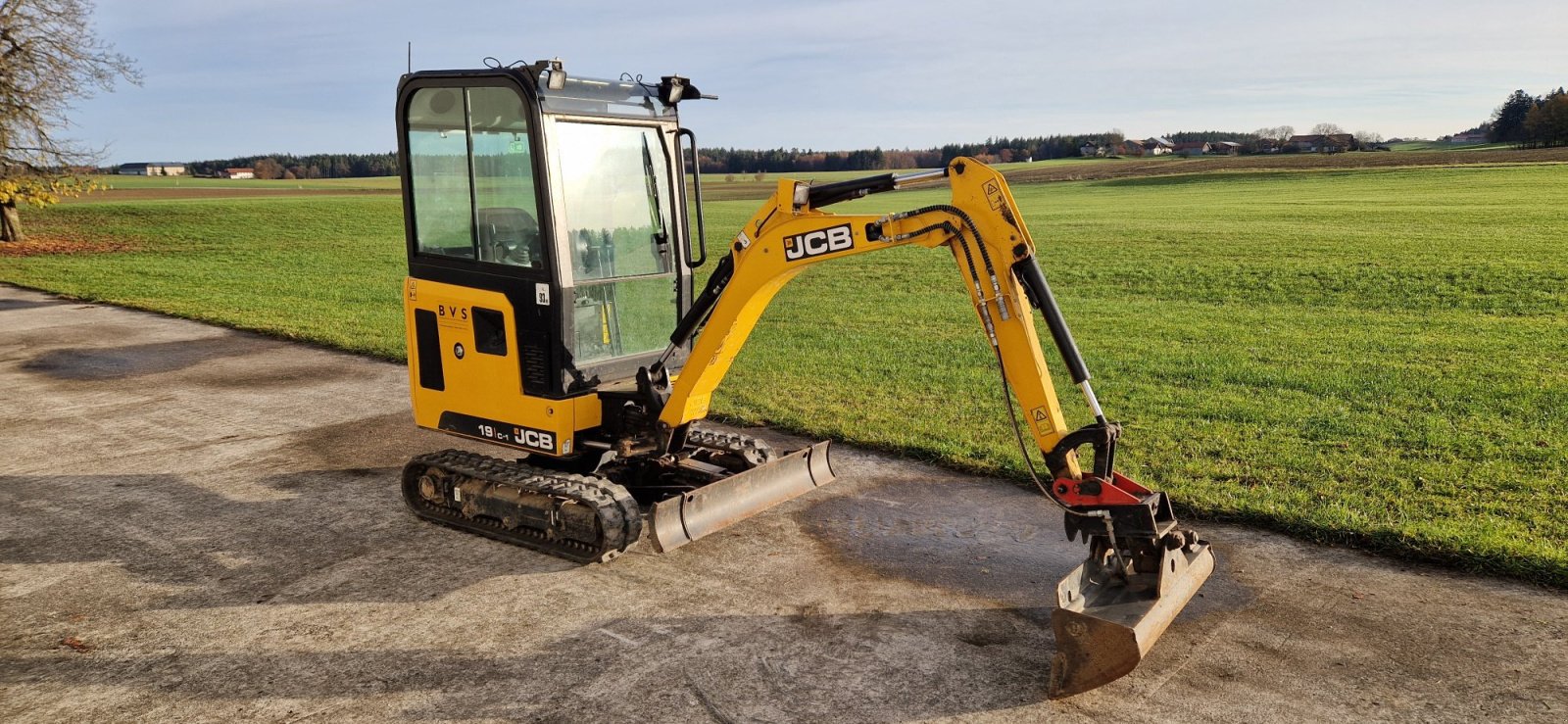 Minibagger Türe ait JCB 19C-1 250h Bj.2023 Abbruchhammer Top Zustand, Gebrauchtmaschine içinde Palling (resim 1)