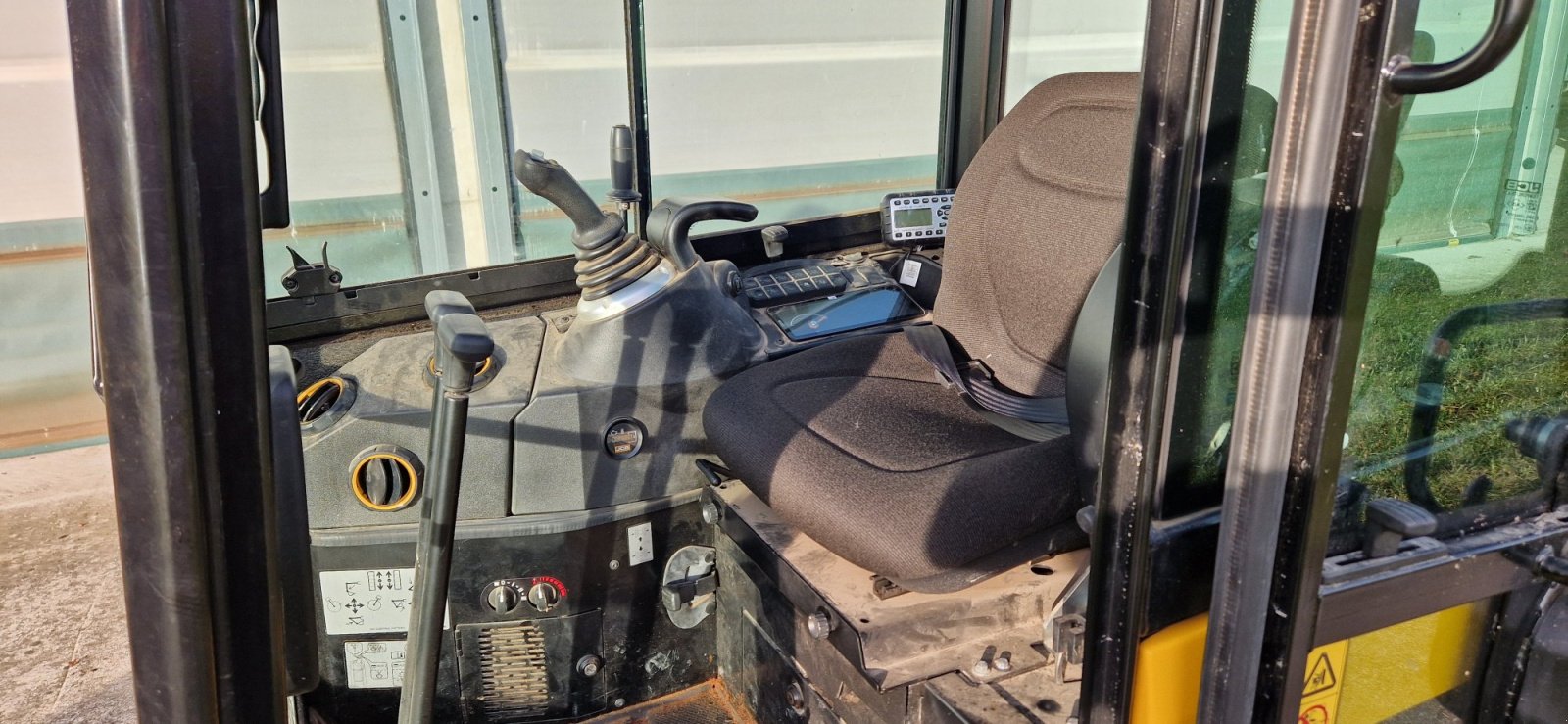 Minibagger Türe ait JCB 19C-1 250h Bj.2023 Abbruchhammer Top Zustand, Gebrauchtmaschine içinde Palling (resim 17)