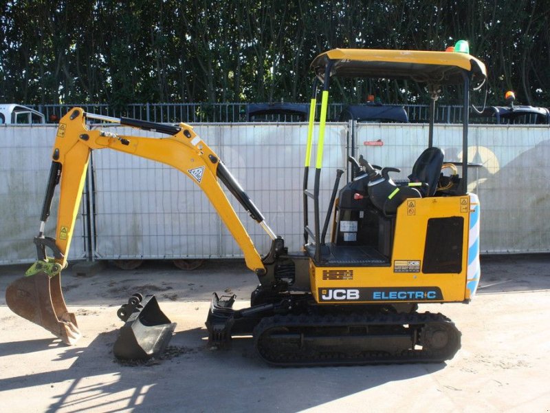 Minibagger typu JCB 19C-1 E, Gebrauchtmaschine v Antwerpen (Obrázok 1)