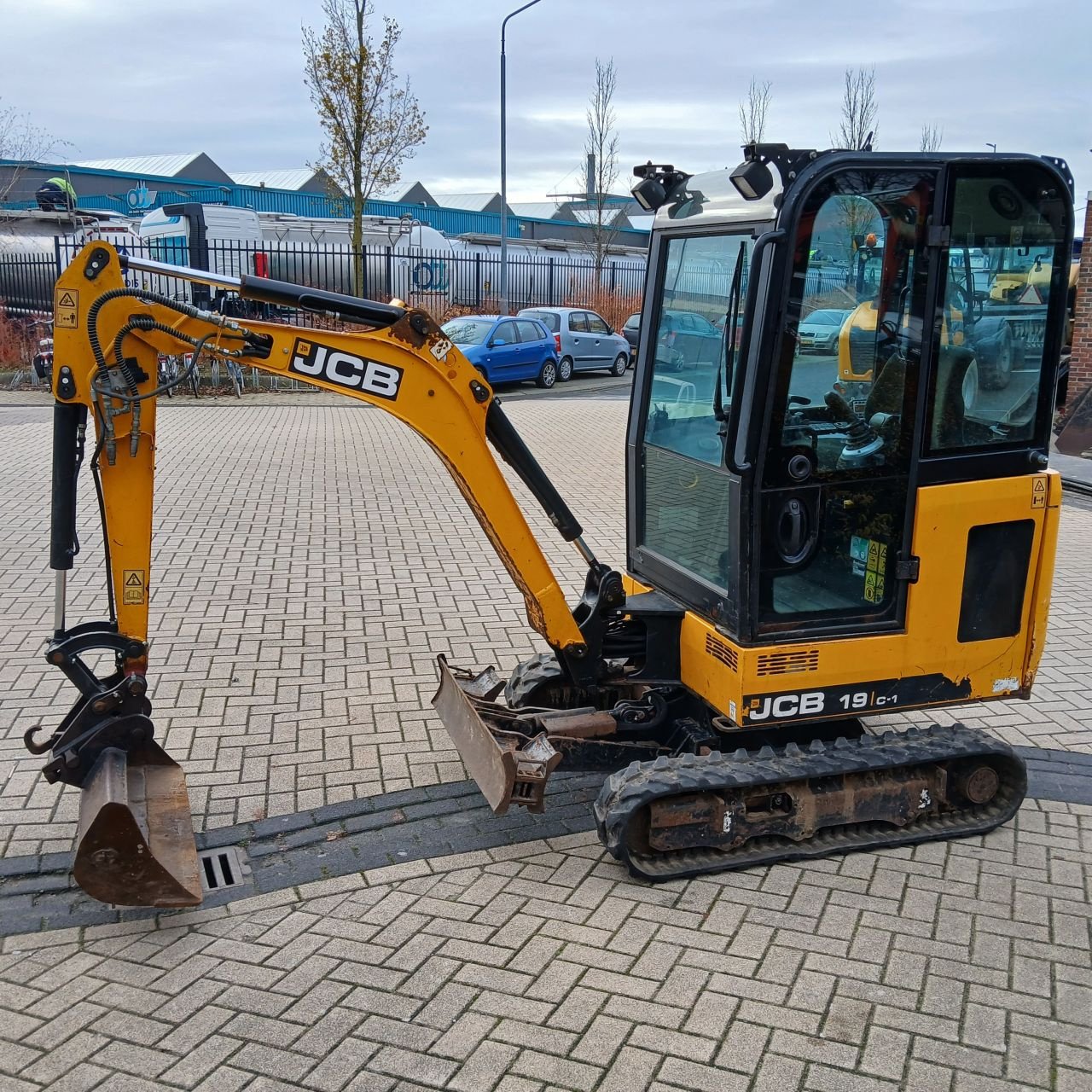 Minibagger del tipo JCB 19C1, Gebrauchtmaschine en Alblasserdam (Imagen 2)