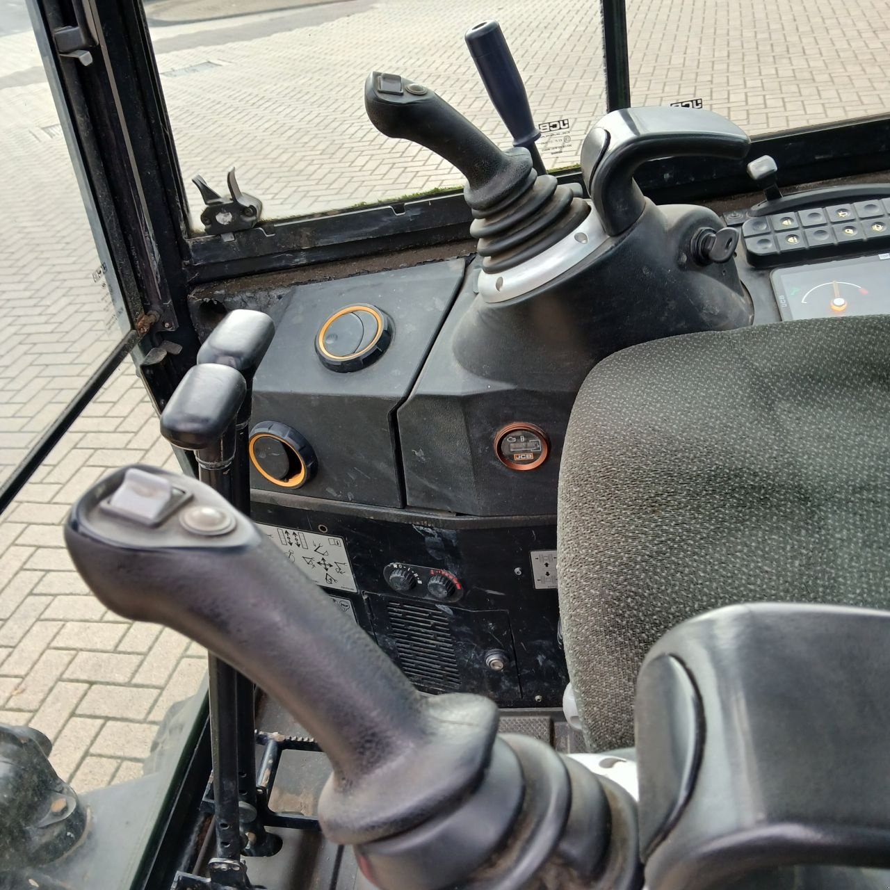 Minibagger del tipo JCB 19C1, Gebrauchtmaschine en Alblasserdam (Imagen 6)