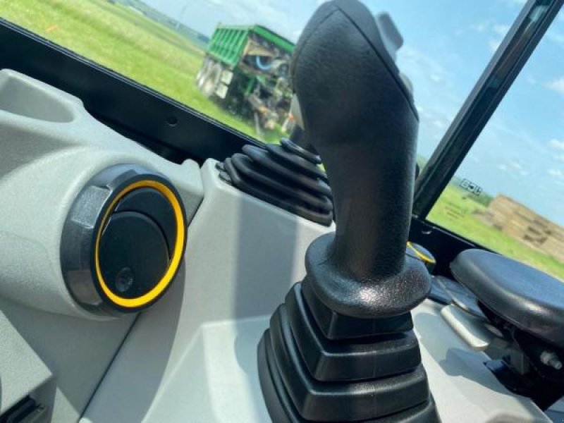 Minibagger za tip JCB 25Z-1 Cab Pro, Gebrauchtmaschine u Sorée (Slika 10)