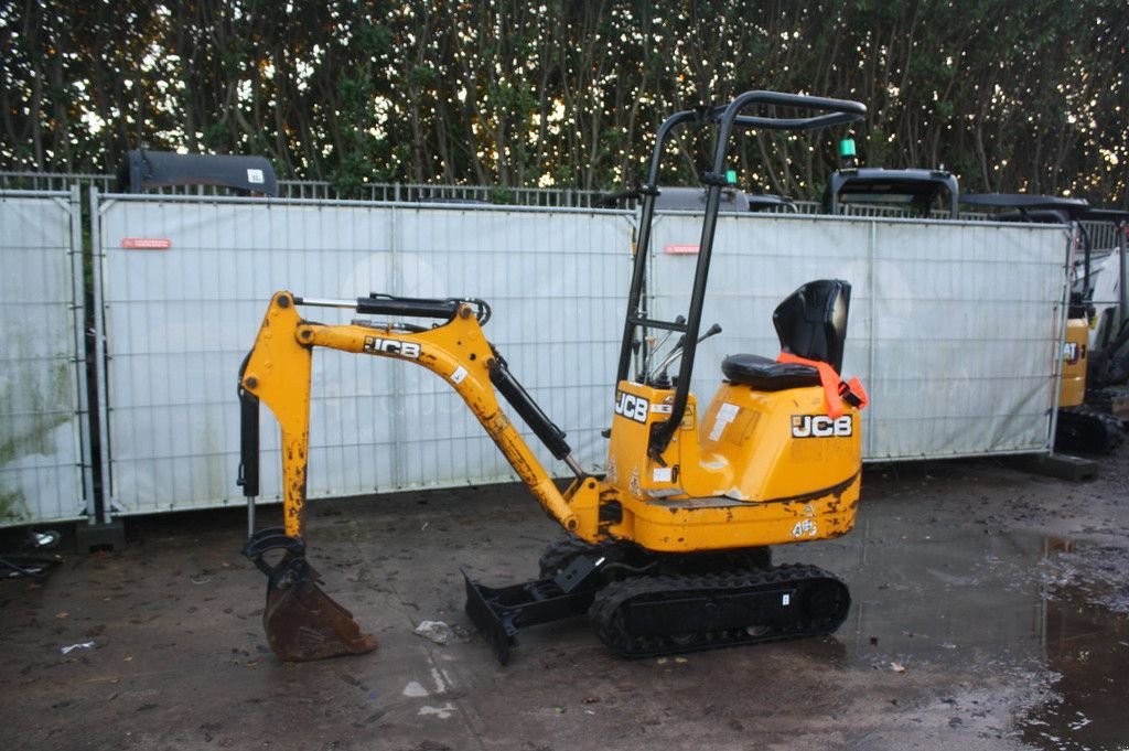 Minibagger des Typs JCB 8008 CT, Gebrauchtmaschine in Antwerpen (Bild 1)