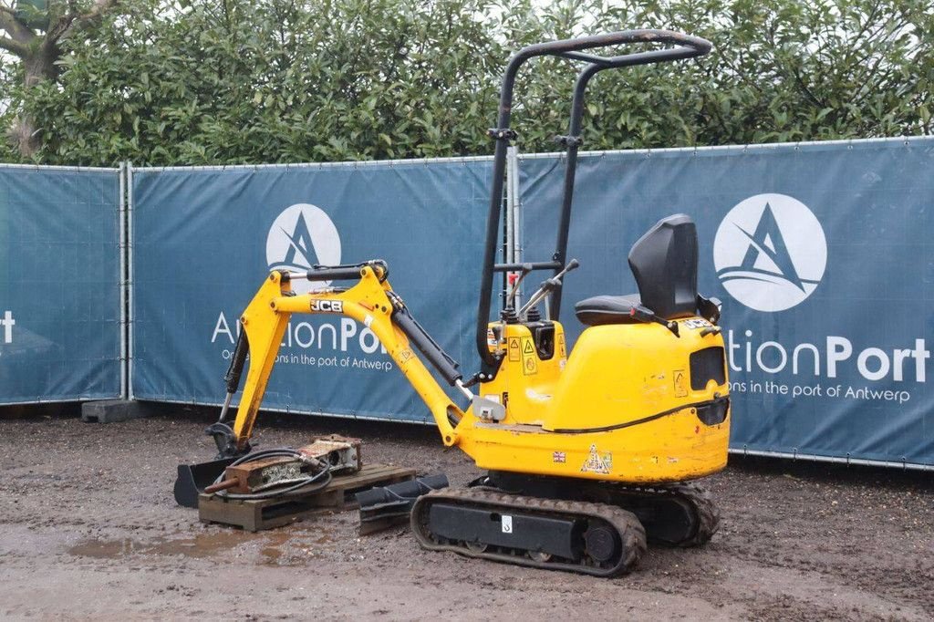 Minibagger del tipo JCB 8008 CT, Gebrauchtmaschine In Antwerpen (Immagine 3)