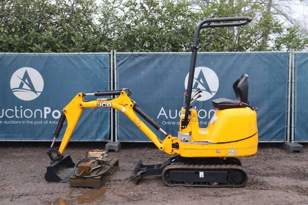 Minibagger del tipo JCB 8008 CT, Gebrauchtmaschine In Antwerpen (Immagine 2)