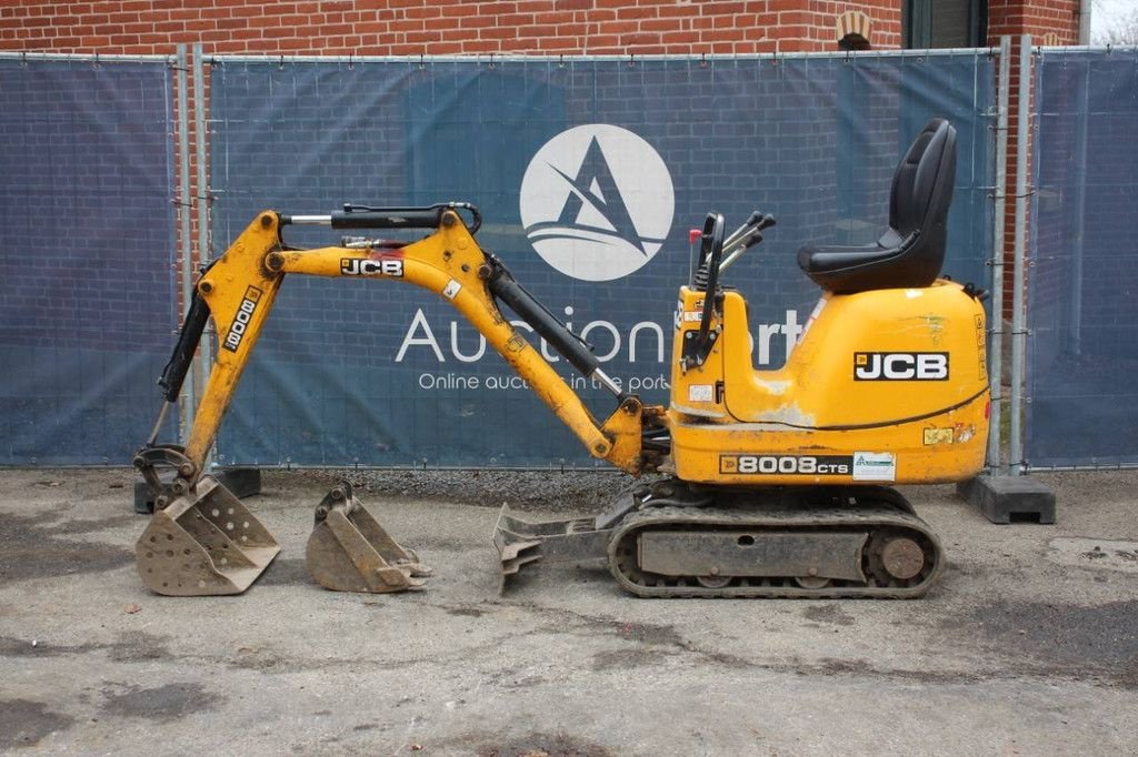 Minibagger от тип JCB 8008 CTS, Gebrauchtmaschine в Antwerpen (Снимка 2)