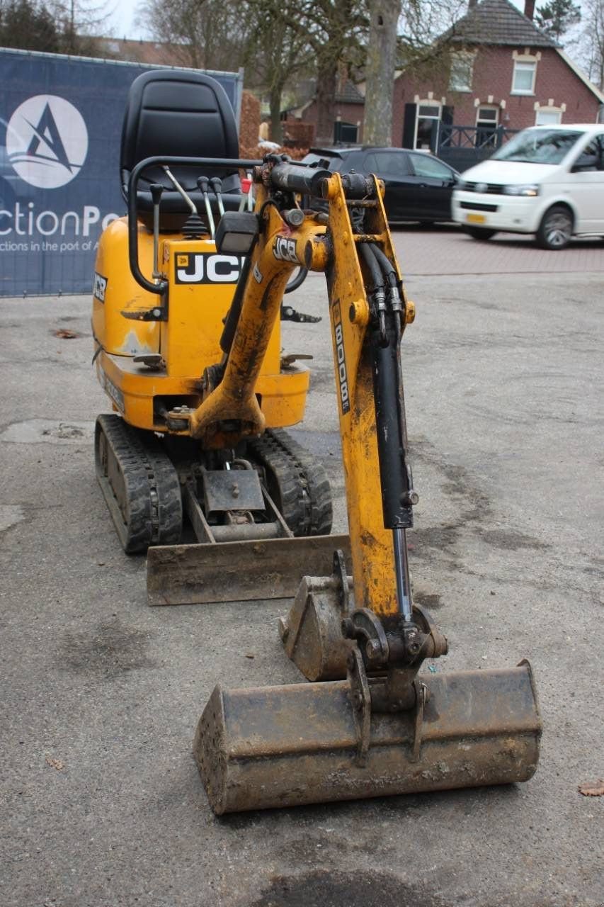 Minibagger от тип JCB 8008 CTS, Gebrauchtmaschine в Antwerpen (Снимка 7)
