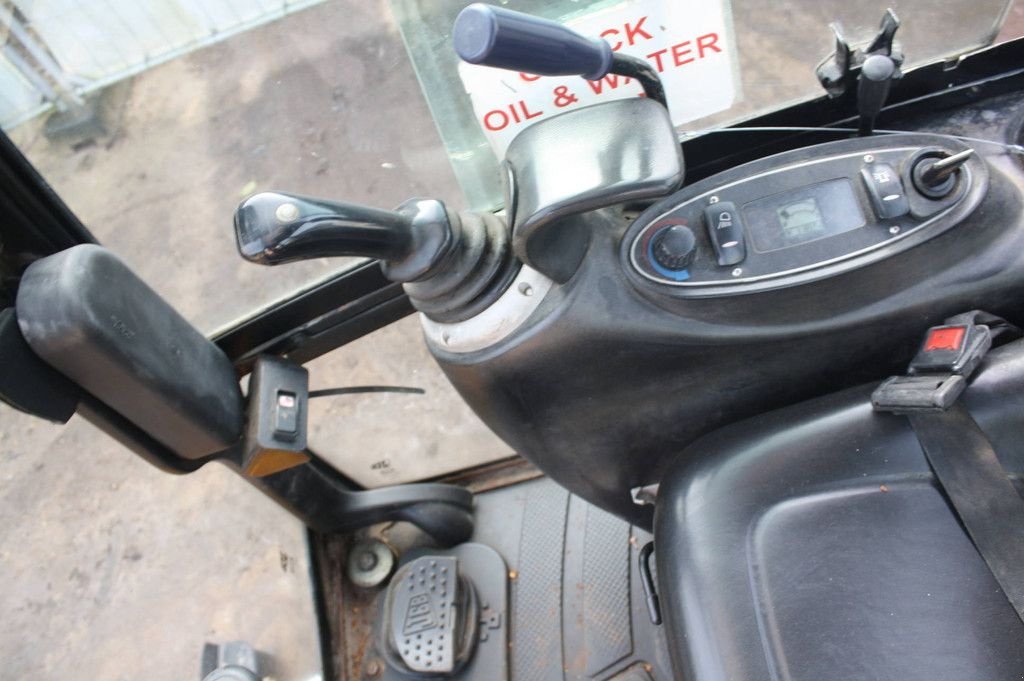 Minibagger des Typs JCB 8040, Gebrauchtmaschine in Antwerpen (Bild 5)