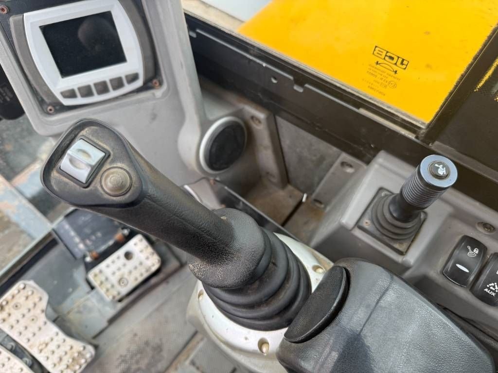 Minibagger типа JCB 86C-1 - Hammer Lines / Quick Coupler, Gebrauchtmaschine в Veldhoven (Фотография 11)