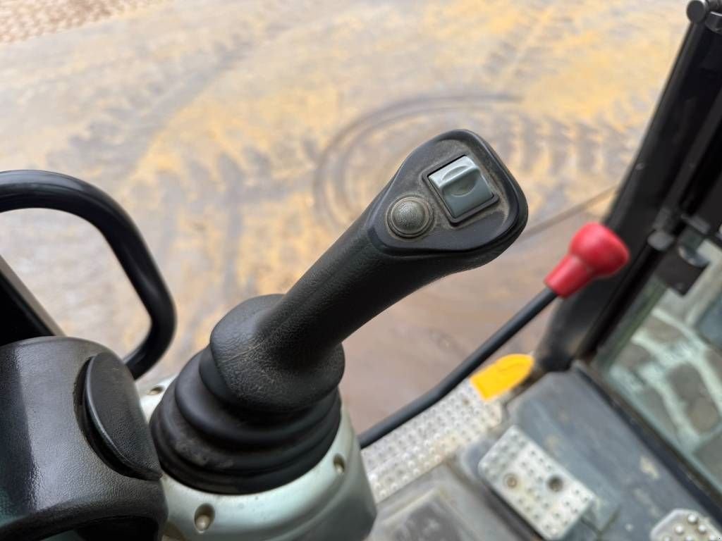 Minibagger типа JCB 86C-1 - Hammer Lines / Quick Coupler, Gebrauchtmaschine в Veldhoven (Фотография 10)