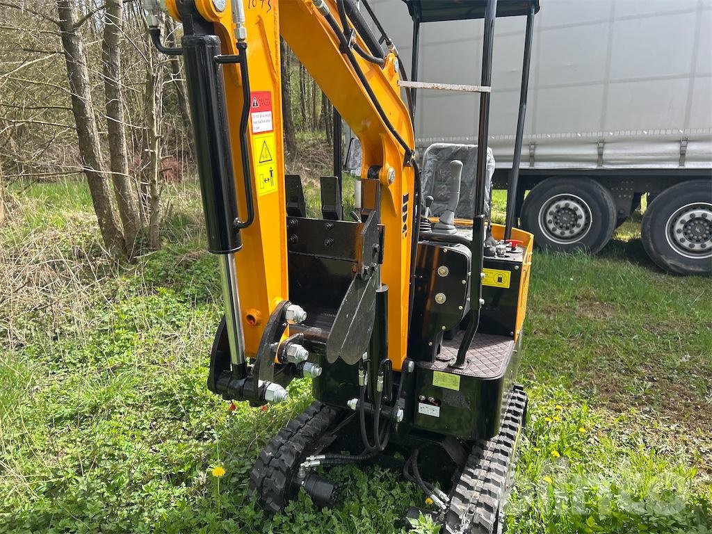 Minibagger du type JCB HT12, Gebrauchtmaschine en Düsseldorf (Photo 5)