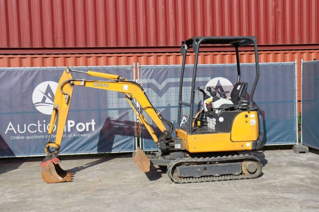 Minibagger del tipo Kato 19 VXT, Gebrauchtmaschine In Antwerpen (Immagine 1)