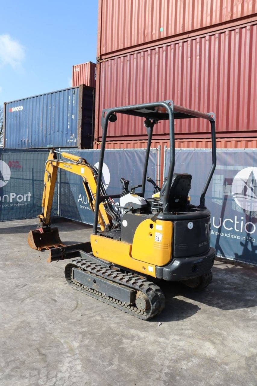Minibagger del tipo Kato 19 VXT, Gebrauchtmaschine In Antwerpen (Immagine 4)