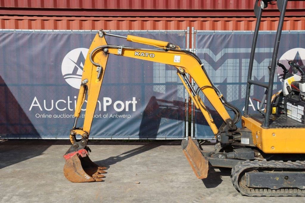 Minibagger del tipo Kato 19 VXT, Gebrauchtmaschine In Antwerpen (Immagine 11)