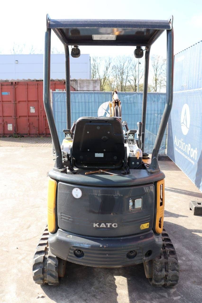 Minibagger del tipo Kato 19 VXT, Gebrauchtmaschine In Antwerpen (Immagine 5)