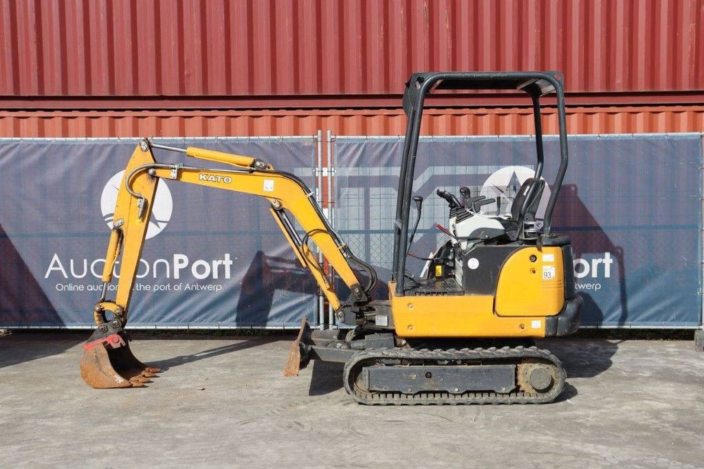 Minibagger del tipo Kato 19 VXT, Gebrauchtmaschine In Antwerpen (Immagine 2)
