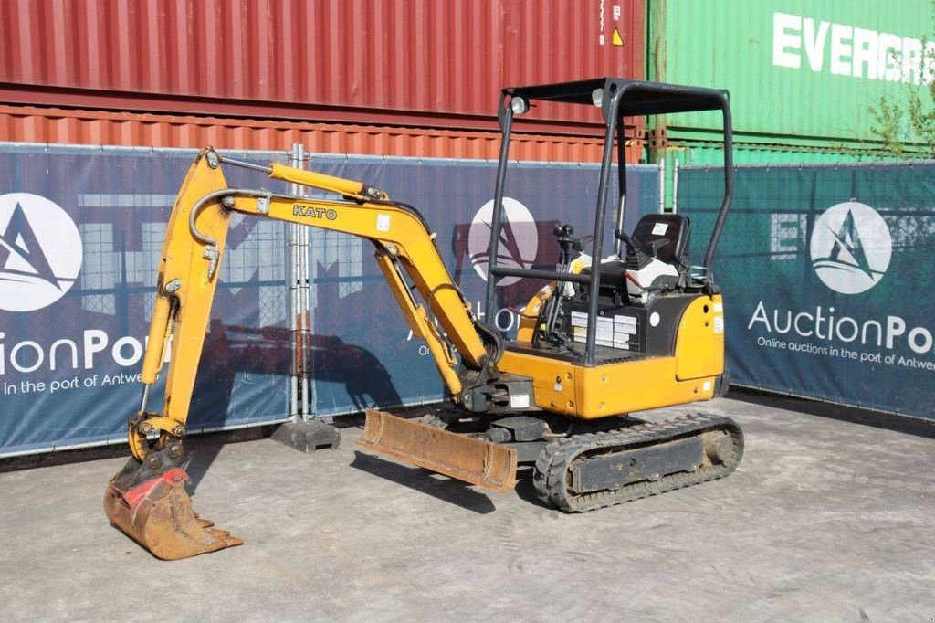 Minibagger del tipo Kato 19 VXT, Gebrauchtmaschine In Antwerpen (Immagine 10)